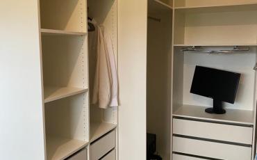 Begehbarer Kleiderschrank1.jpg